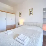 Apartment Hanna *