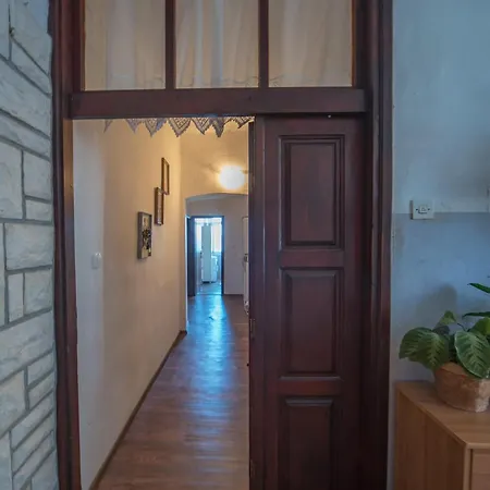 Hanna Apartman