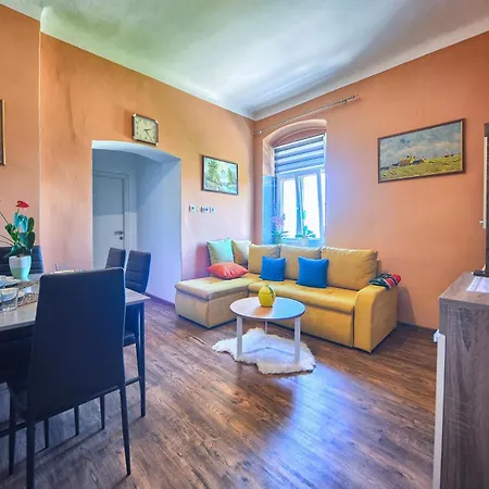 Hanna Apartman Póla